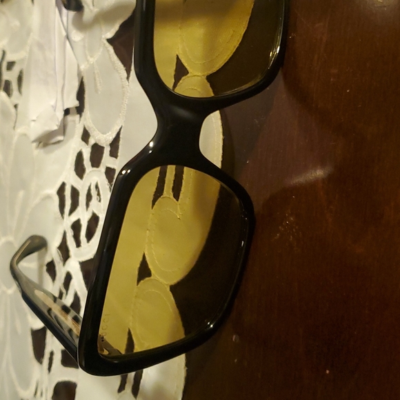 Gucci sunglasses - Picture 3 of 3
